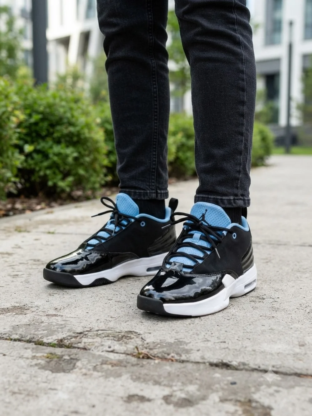 Jordan Max Aura 6 Sneakers